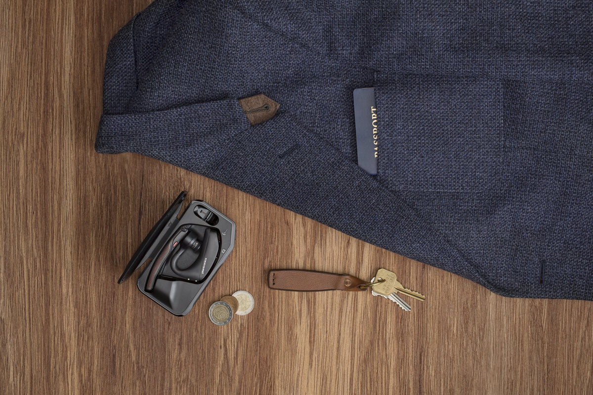 Poly Voyager 5200 UC - Auricular - auriculares de oído (montaje encima de la oreja-Bluetooth-inalámbrico)