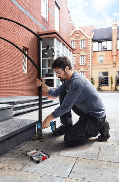 Taladro Percutor Bosch GSB 185-LI 18V Brushless + Batería 2Ah + Cargador + Maletín (06019K30E1)