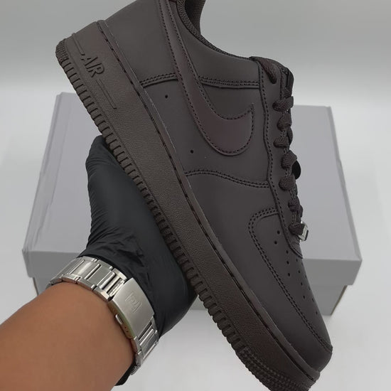 NIKE AIR FORCE 1 07