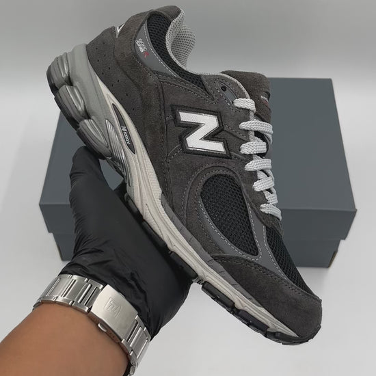 NEW BALANCE U2002RA