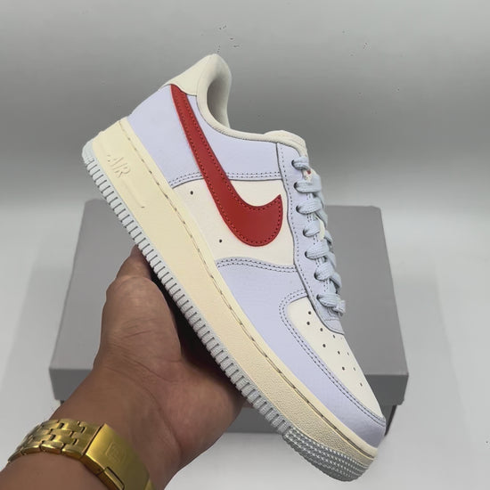 NIKE AIR FORCE 1 '07