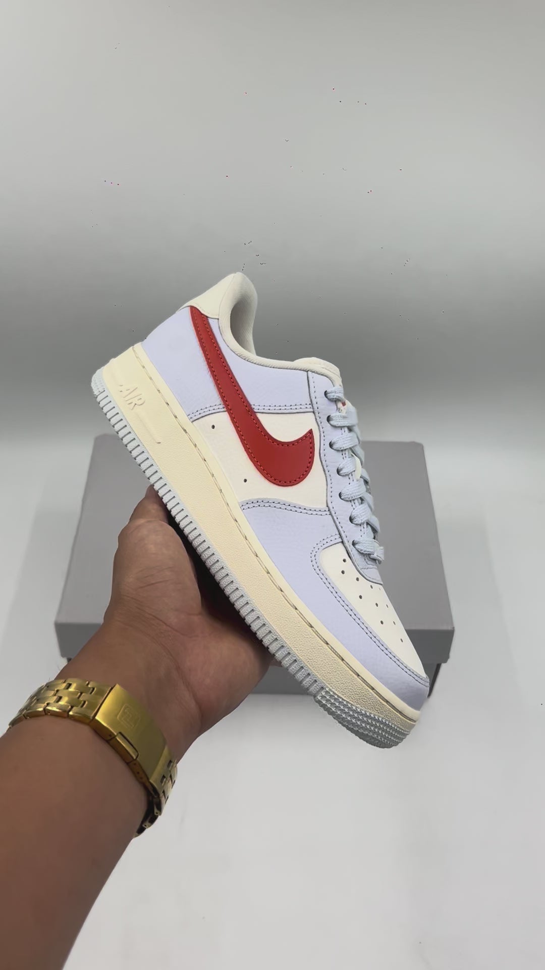 NIKE AIR FORCE 1 '07