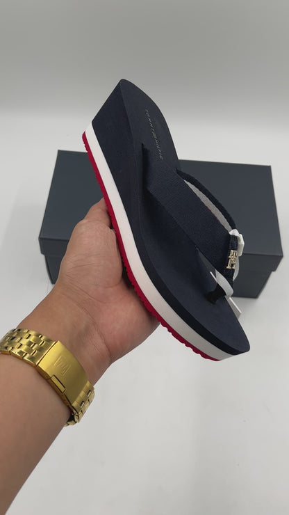 TOMMY HILFIGER IM TH STUD BEACH SANDAL