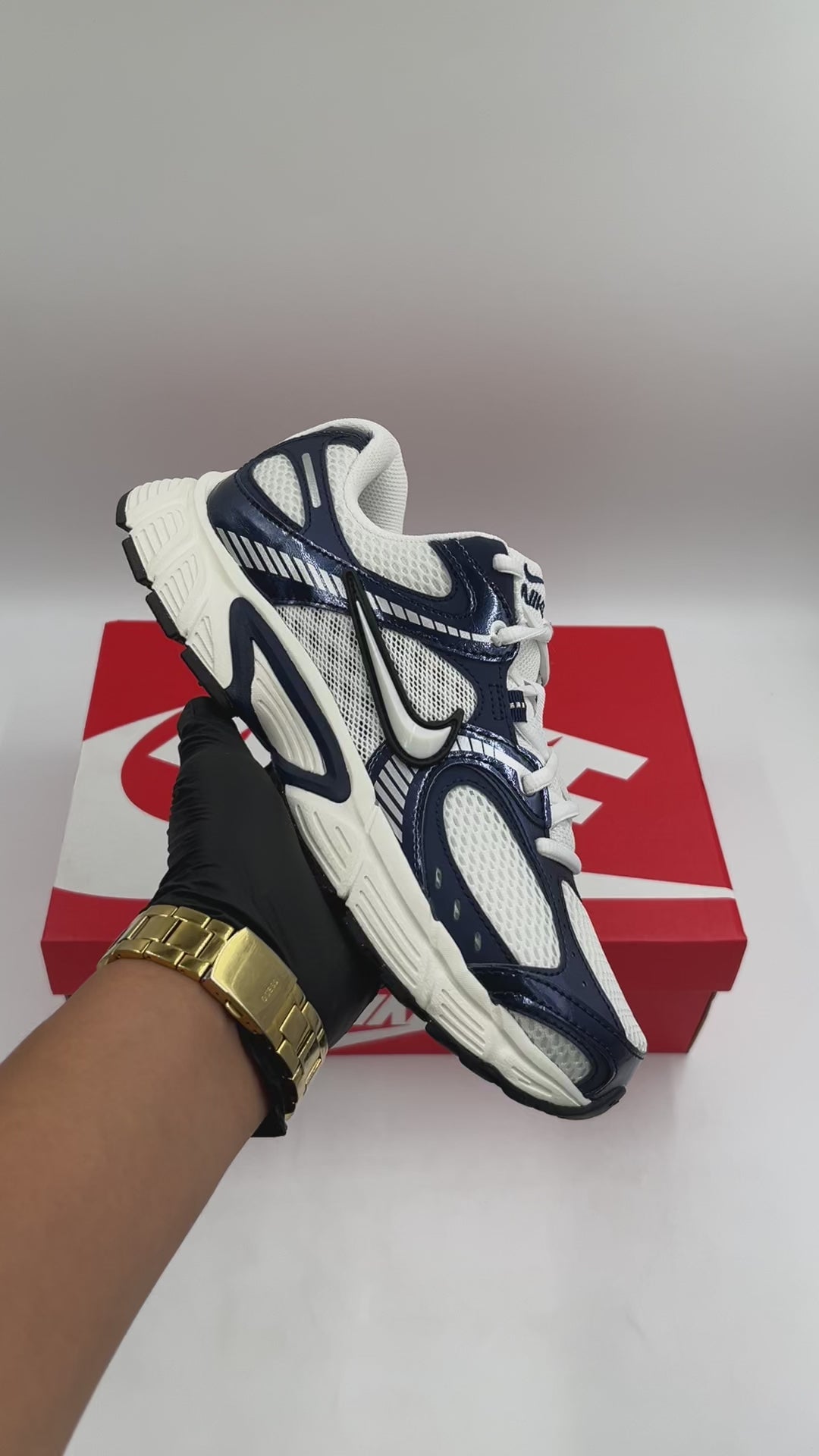 NIKE NIKE V5 RNR