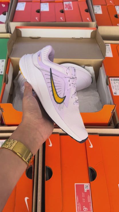 NIKE WMNS NIKE QUEST 5