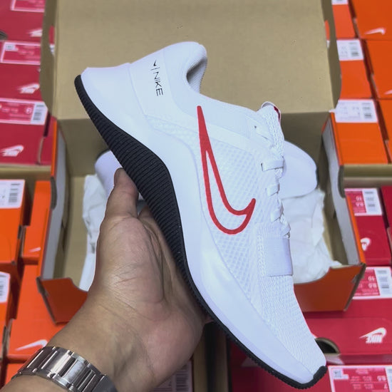 NIKE MC TRAINER 2