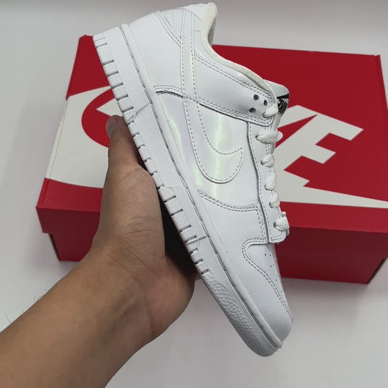 NIKE DUNK LOW SE
