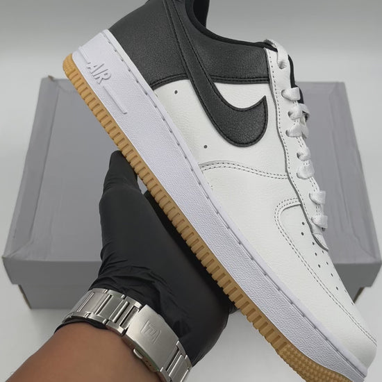NIKE AIR FORCE 1 07 LV8