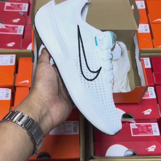 NIKE INTERACT RUN