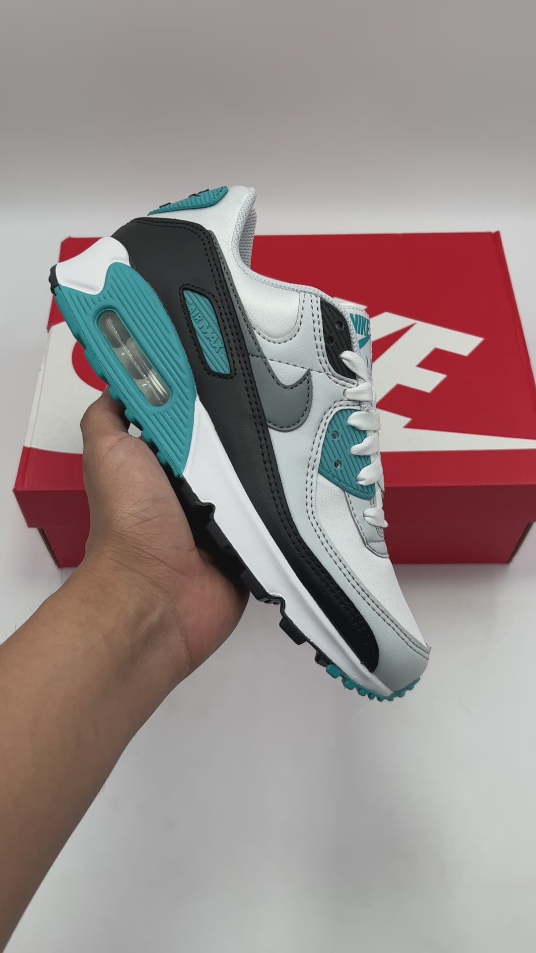 NIKE AIR MAX 90