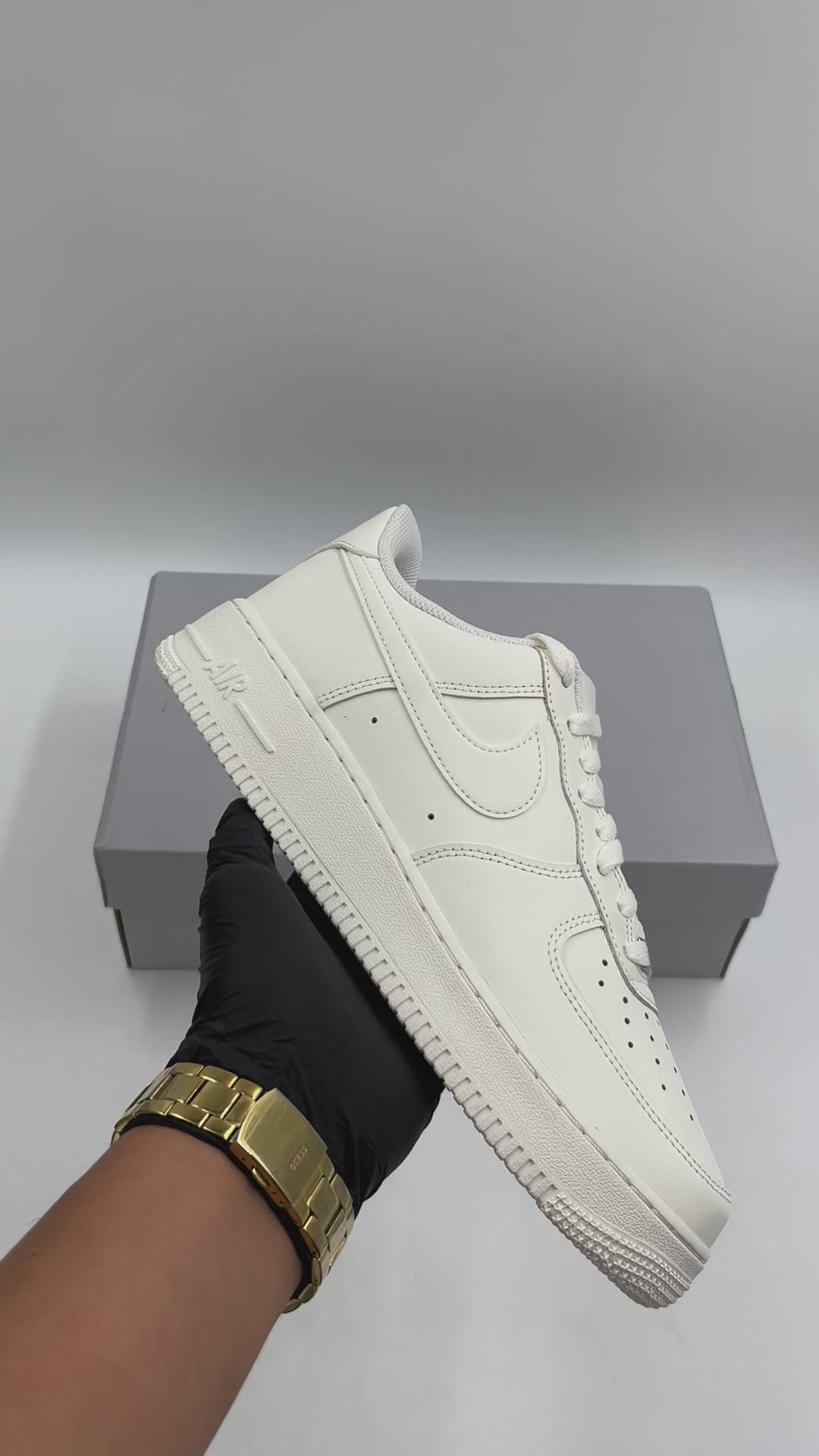 NIKE AIR FORCE 1 '07