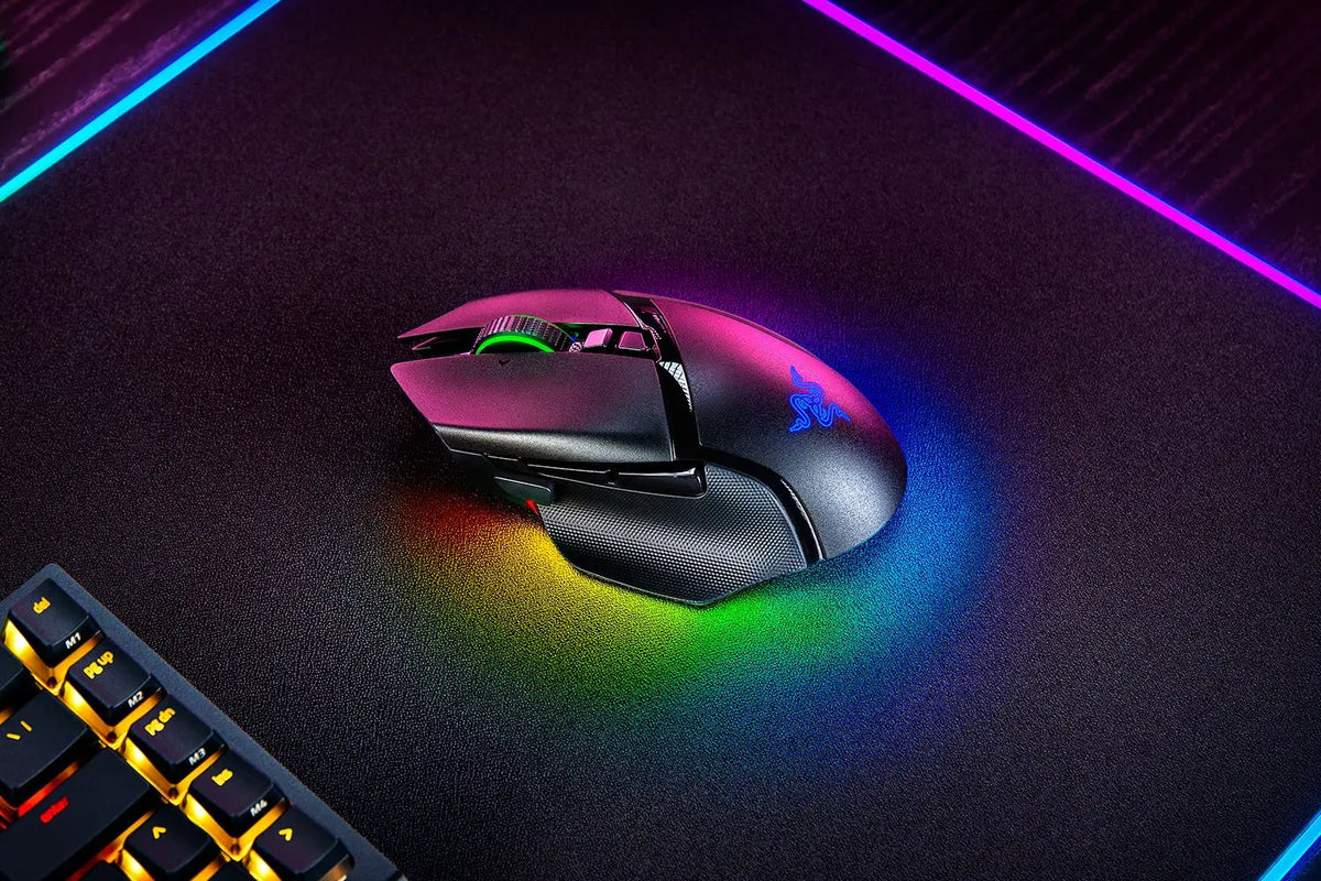 Razer Basilisk V3 pro - Ratón - ergonómico (diestro-óptico-11 botones-cableado, inalámbrico-Bluetooth, 2.4 GHz-receptor inalámbrico USB-negro)